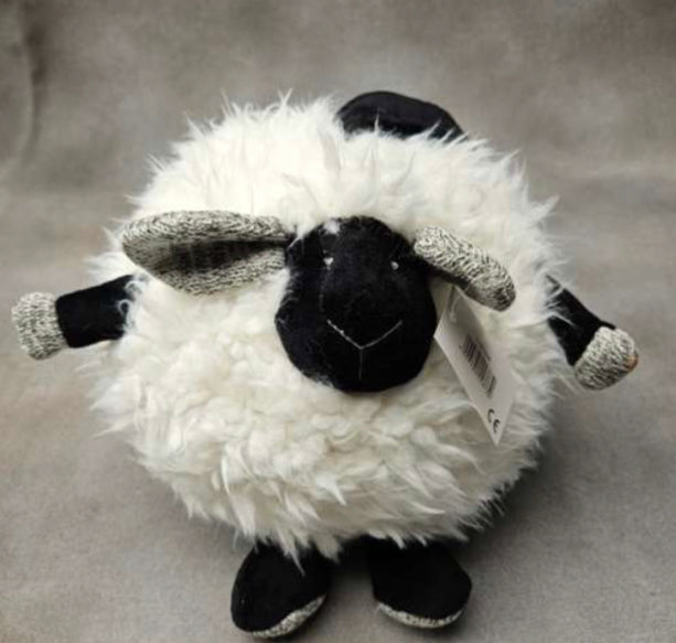 Fluffy Round Lamb (23 cm)