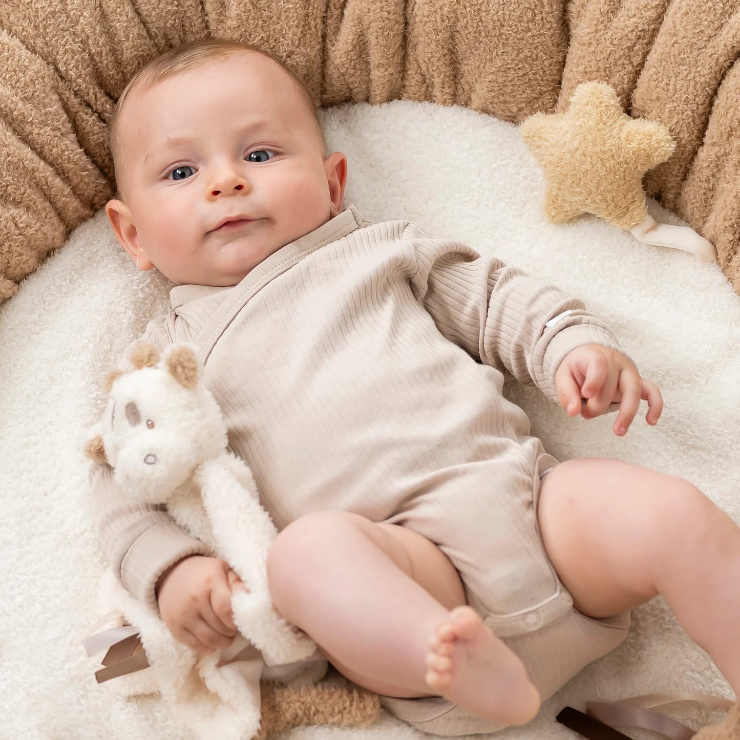 Nattou Cuddly Teddy Giraffe Dou Dou Blanket