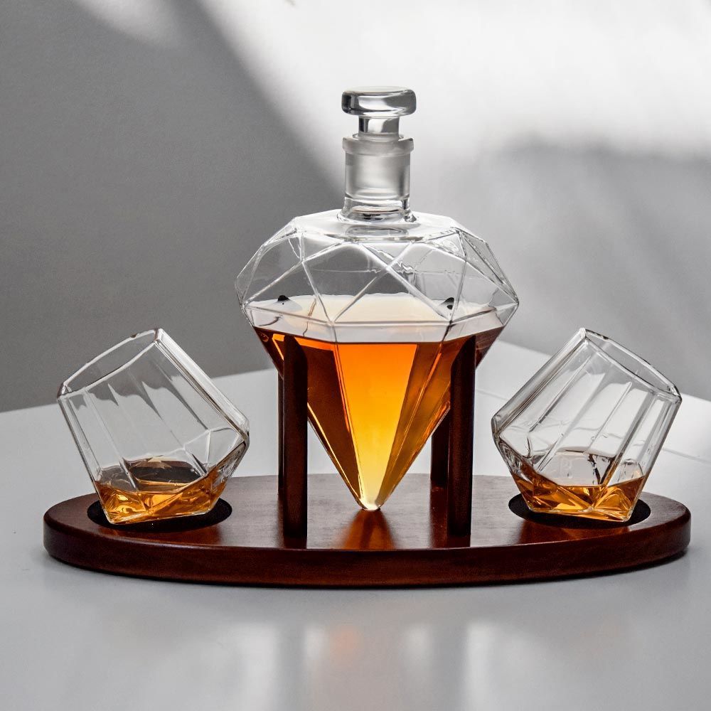 Deluxe Diamond Liquor Decanter Set