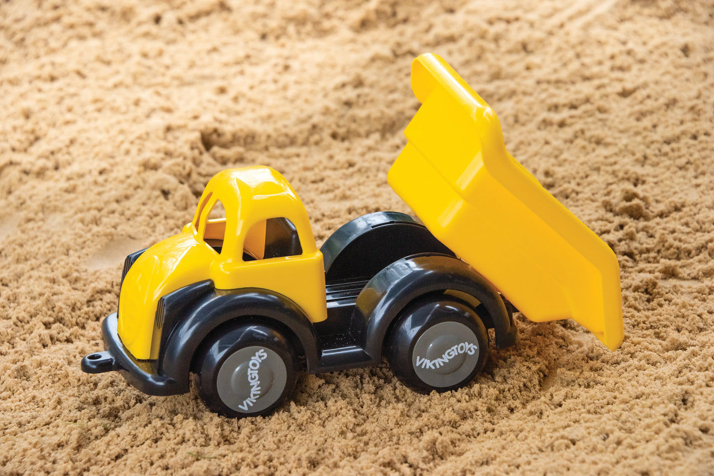 Jumbo Construction Tipper Truck