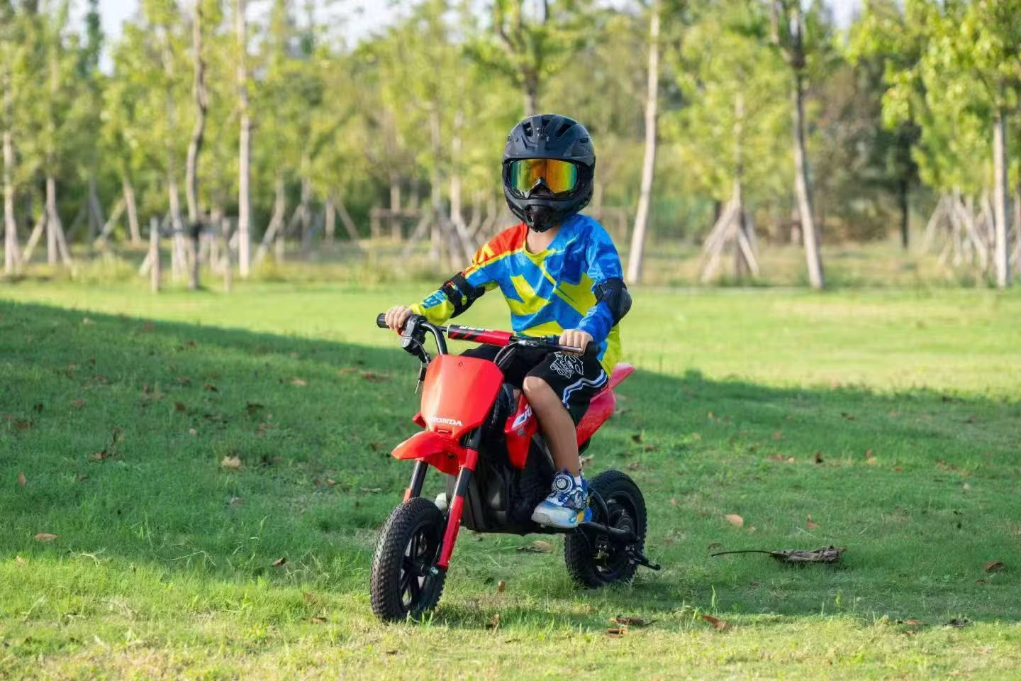 Kids’ Electric 24V Honda Dirt Bike