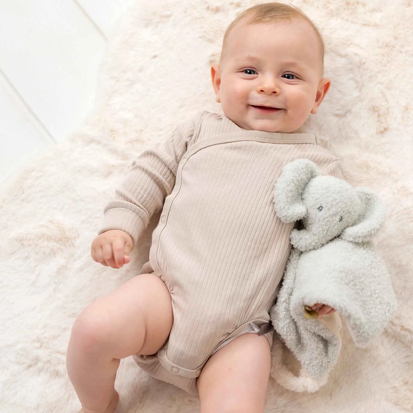 Nattou Cuddly Teddy Bear Dou Dou Blanket